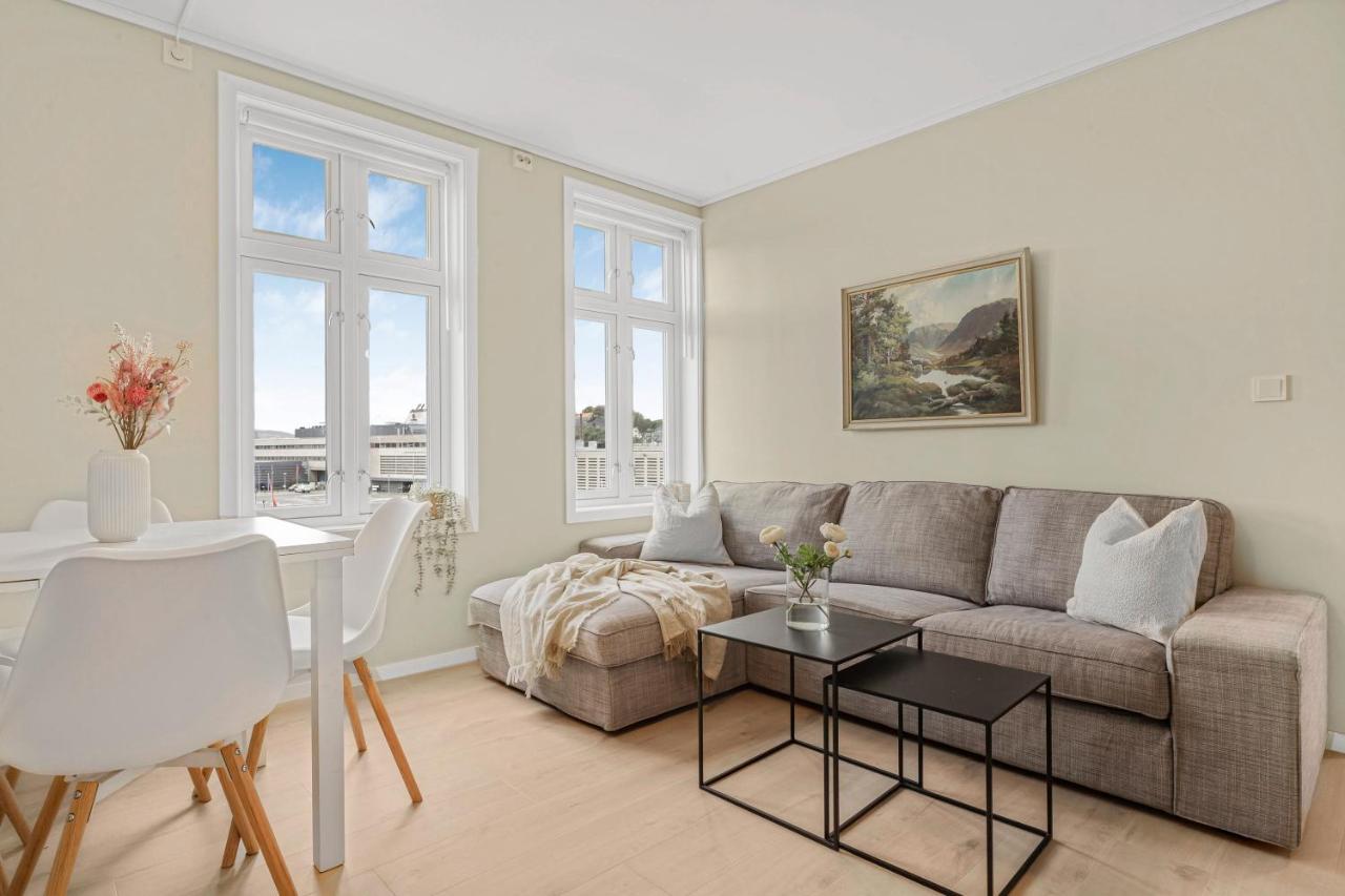 Lejlighed Contemporary City-apartement With Views Of The Dock! Bergen